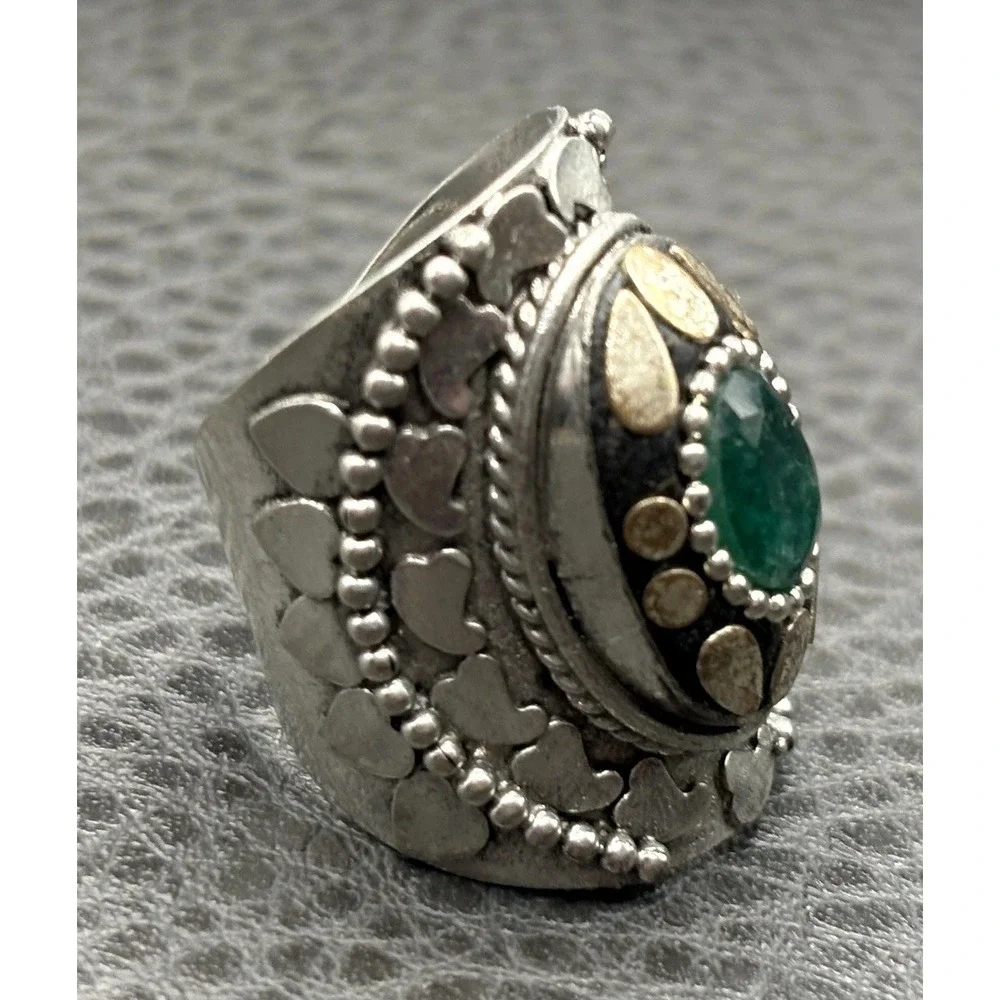 Vintage Huge Tribal Green Stone Oval Statement Ring Size 7 Silver Tone